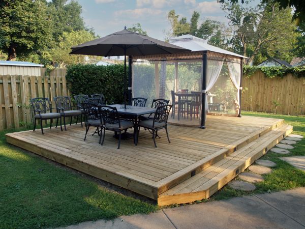 Platform Deck Construction in West Bloomfield