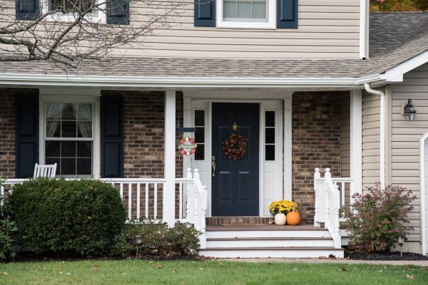 Cost of Front Deck Construction in West Bloomfield